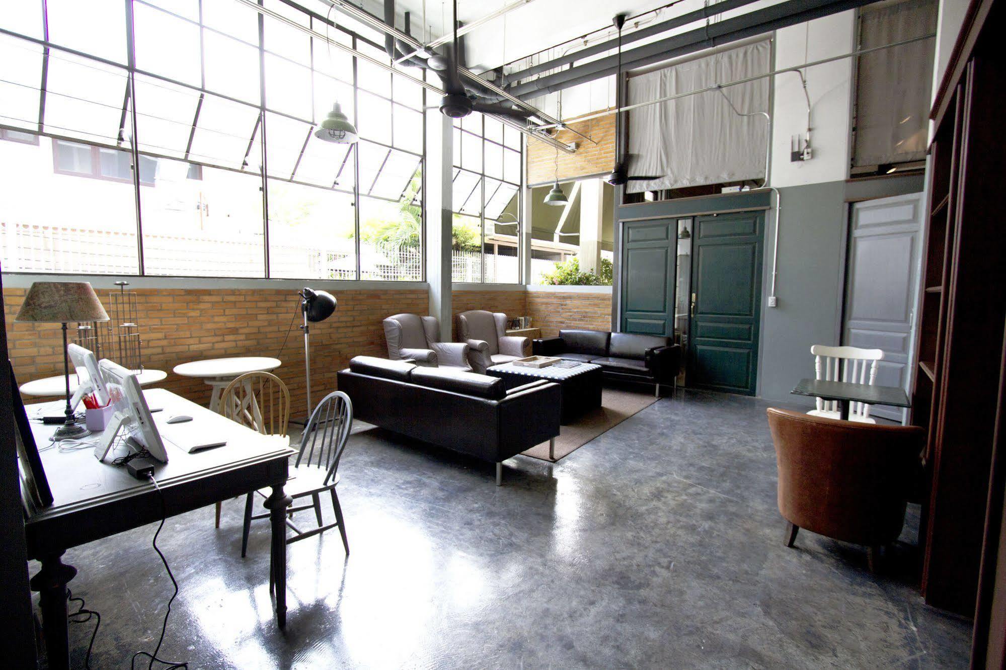 Oneday Hostel Sukhumvit 26 Bangkok Exteriör bild