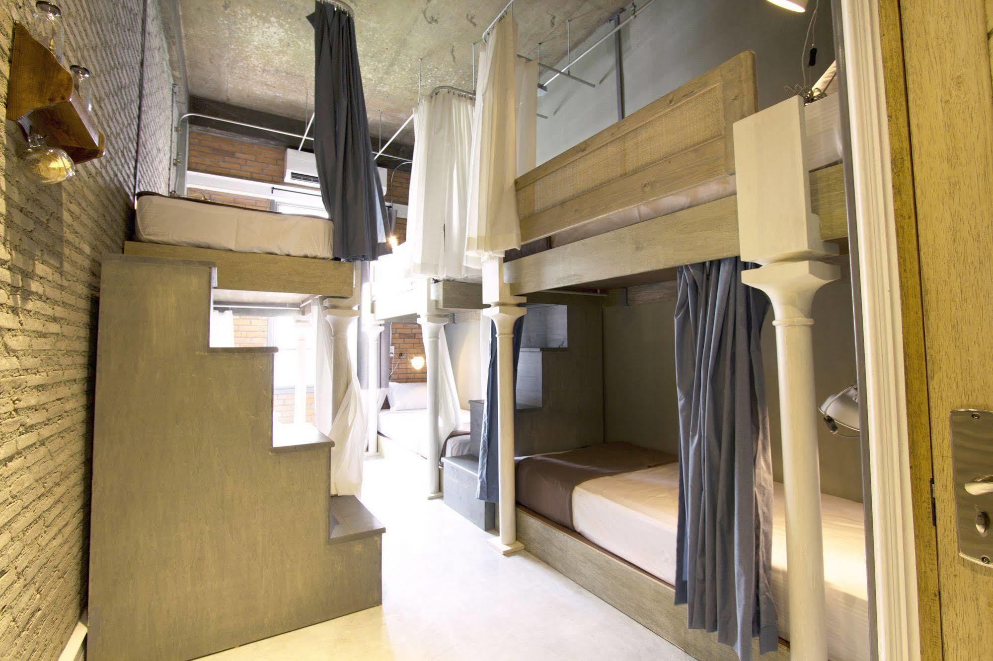 Oneday Hostel Sukhumvit 26 Bangkok Exteriör bild