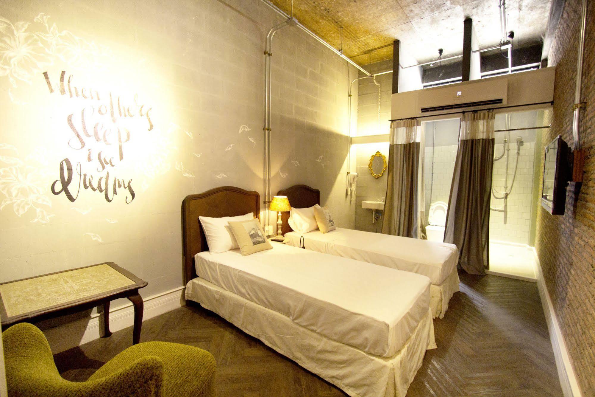 Oneday Hostel Sukhumvit 26 Bangkok Exteriör bild